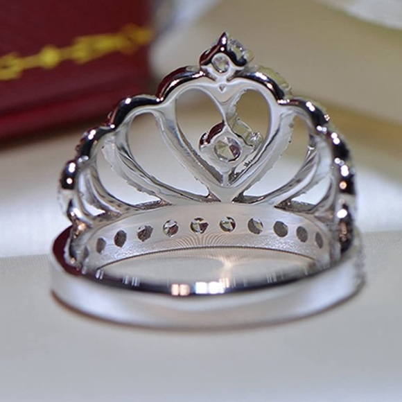 Silver Princess Crown with Heart-Shaped CZ Ring - Picture 4 of 7
